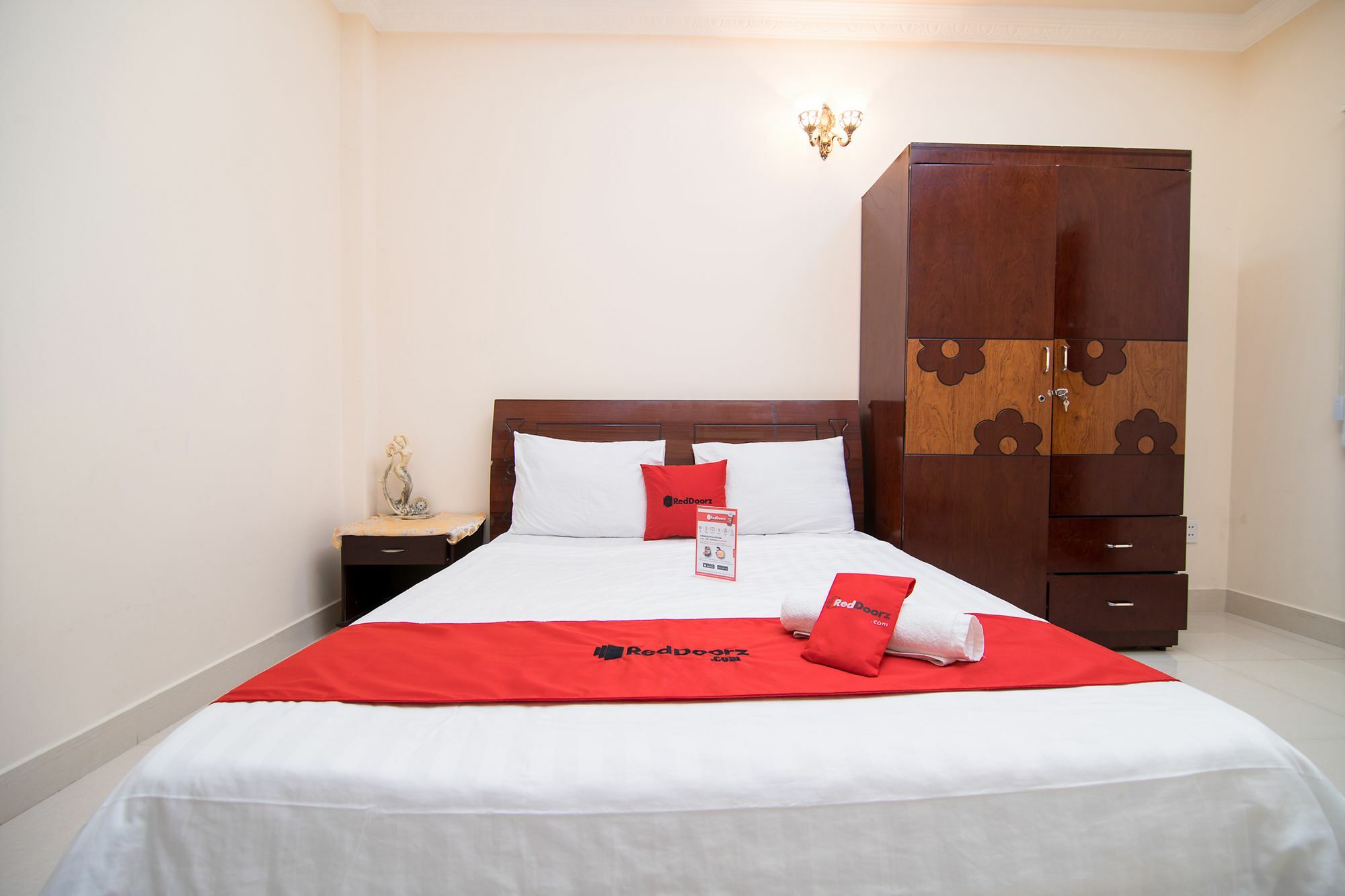 Reddoorz Near Pico Plaza Cong Hoa Hotel Ho Chi Minh-stad Buitenkant foto