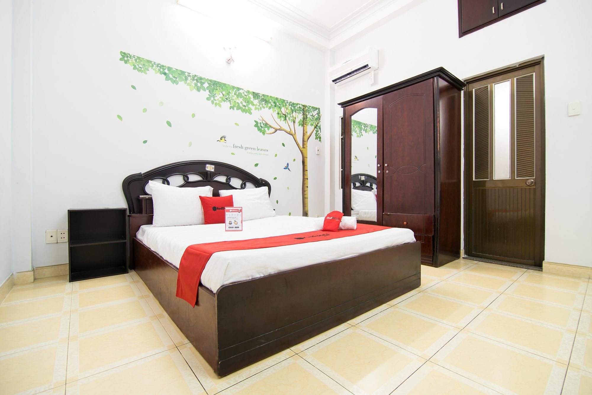Reddoorz Near Pico Plaza Cong Hoa Hotel Ho Chi Minh-stad Buitenkant foto